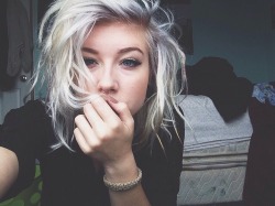 the-pastal-mermaid:  Messy hair don’t care. 