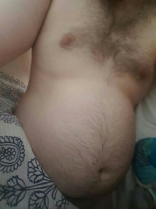 voreguys:  Love the morning after a stuffing, still feel full and tight. Anyone up for a mutual stuffing sometime? 😈 Can’t promise I won’t eat you though…. 