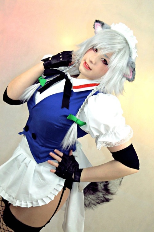 cosplayeverywhere:  The Touhou Project (東方Project) ~ Sakuya Izayoi (十六夜咲夜)(Inu) 1, 2, 3, 4.