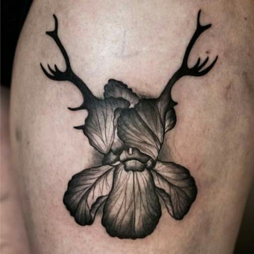 Deer flower #trickyniko #trickytattoo #onlyblackart #blackandwhite #blackandgrey