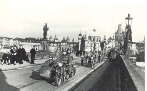 German soldiers in Prague (March 1939).