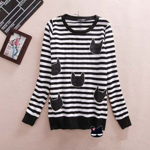 Cat Long Sleeve T-shirt - $25.70