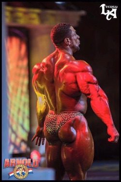 Legendary-Muscle:  Deadlifts-And-Derrida:  !  Roelly Winklaar 