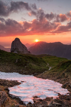 etherealvistas:  Last Snow (Switzerland) by  lars stoecklin || Facebook 