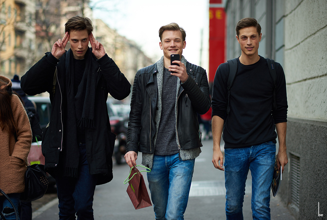 beforeeesunrise:  Milan Fashion Week FW15 Day3 Model Off Duty - Alian is coming -