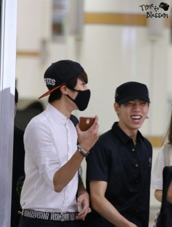 fyeahleesungyeol:  140820 Gimpo Airport returning