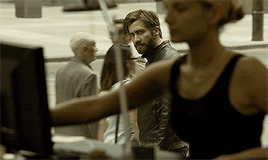 Jake Gyllenhaal In Enemy