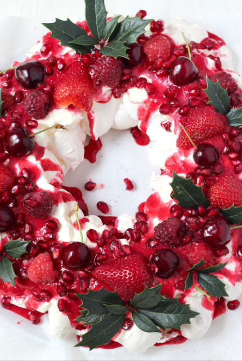 Berry Christmas Pavlova from My Square Frying Pan