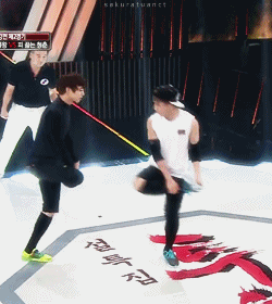 sakuratuanct:  Baro VS Minho for new KBS ProgramThis game is intense as fuck. 