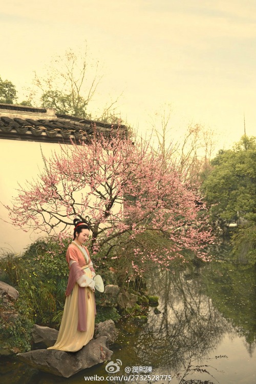 olanthanide:mingsonjia:仕女摄影 by 潤熙陳1,2,3 Tang Dynasty 4,5,6 Song Dynasty 7,8,9 Ming Dynasty #pho