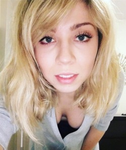 celebsnude115:  Jannette McCurdy leaked #2   Follow: shnyyp.tumblr.com