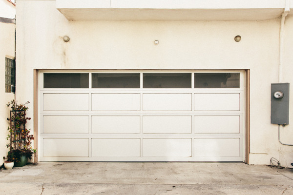 definitelydope:  Garage Doors | Tim Melideo 