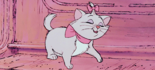 vintagegal:“Ladies don’t start fights, but they can finish them!”  The Aristocats (1970)