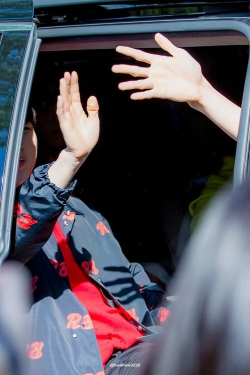chahun-s: © hwehwe0228 | Please do not edit or remove logo and take out with full credit.