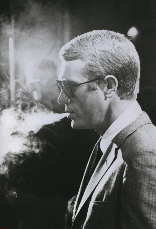 ohyeahpop:Steve McQueen, 1963 - Ph. Julian Wasser