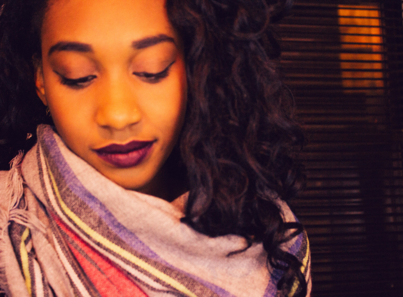 winefinedarkchicks:  Lipstick shade, superb.
