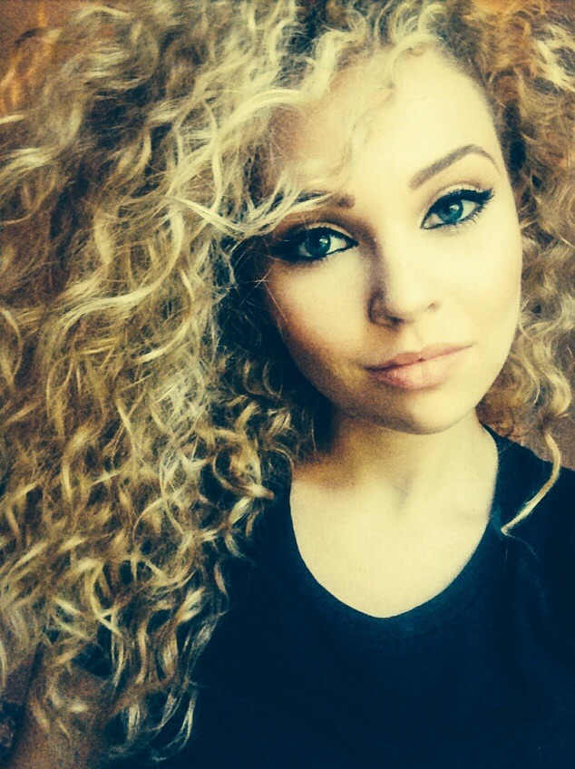 flyestfemales:  flyestfemales Instagram:tiffypenn