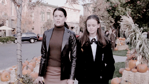 spookyballroomofmymind: Autumn in Gilmore Girls: season 1