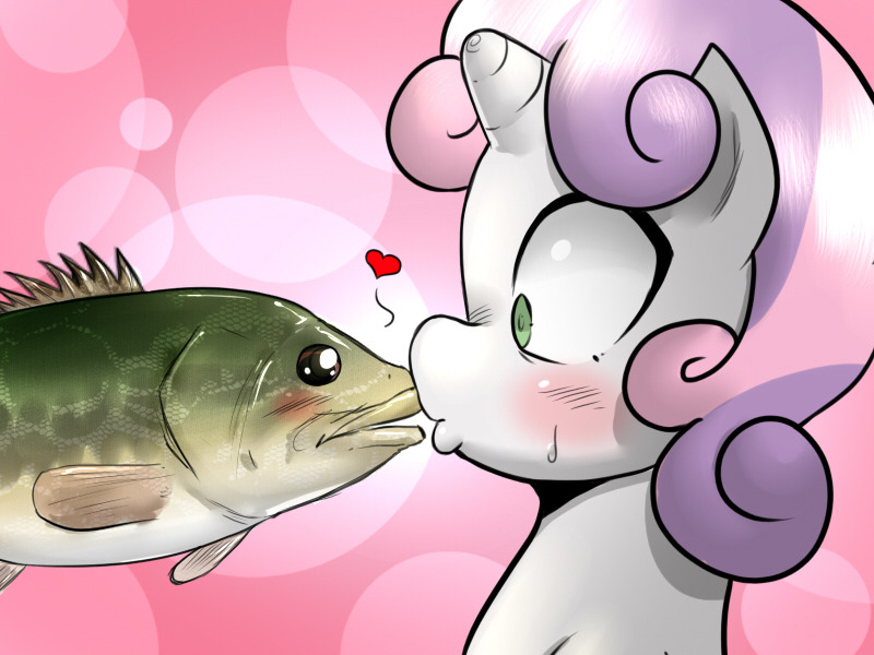 askthecutiemarkcrusaders:  My first kiss was stolen by a fish!!?  lolwut xD