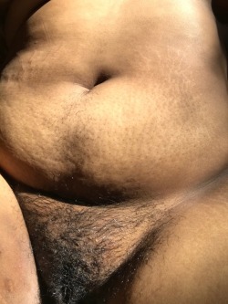 accaraspeaks:  The softest tummy The most beautiful assortment of pubic hair