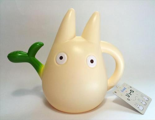 figdays:  My Neighbor Totoro Kawaii Watering can // SakurajapanJP