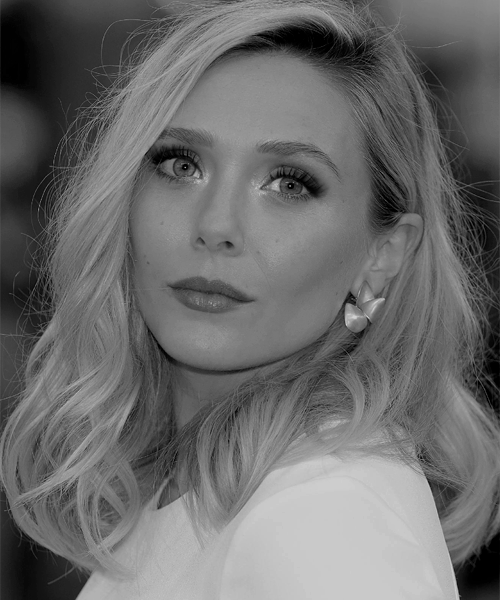 gwenstacye:   Elizabeth Olsen arrives at the ‘Ruth And Alex’ Premiere during the 41st Deauville Amer