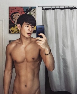 Asian-Men-X:  @Teddytzeng