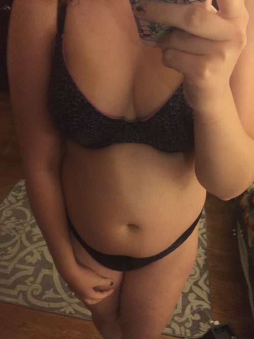 Porn Pics gummy-slut:  Trying to gain 10lbs in one