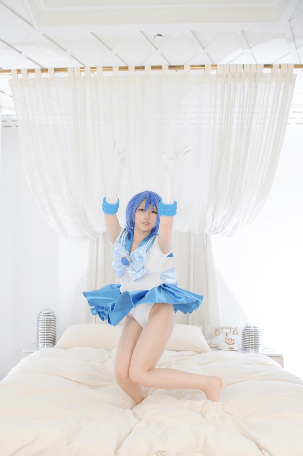 cosplay-and-costumes:  sailor mercury by tenshi miyu Full album: http://imgur.com/r/cosplaygirls/O6Lrs