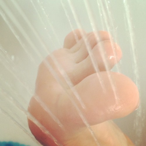 Porn photo ifeetfetish:  #feet #feetfetish #foot #footfetish