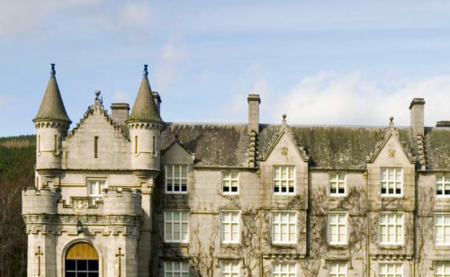 discovergreatbritain: Balmoral CastlePurchased by Queen Victoria in 1852, Balmoral Castle in Aberdee