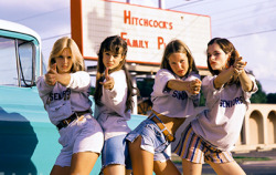 southgal10:  themindlessgeneration:  dazed and confused 1993   Love this movie!