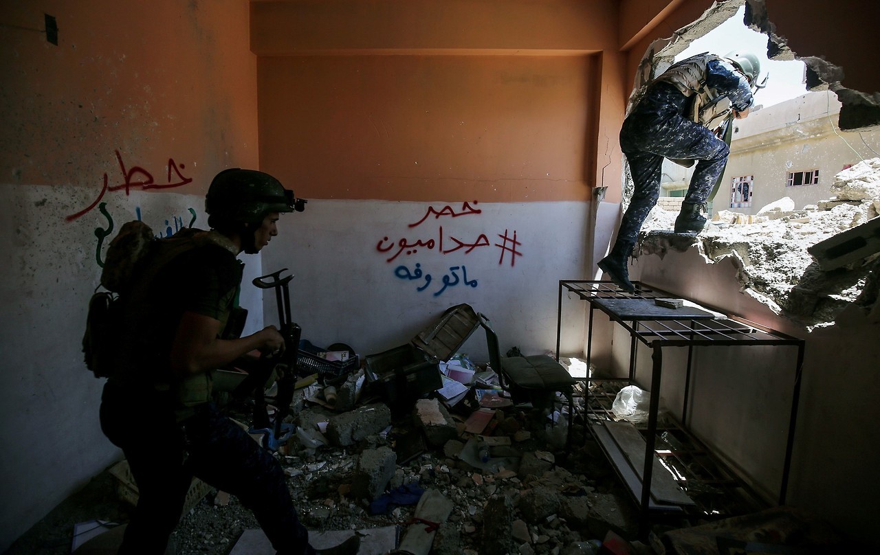 Es inminente la liberación de Mosul.
Ofensiva Miembros de las fuerzas iraquíes en las afueras de la antigua ciudad de Mosul el 24 de mayo de 2017, después de que el área fue retomada por las fuerzas iraquíes durante la ofensiva en curso para...