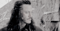 ghlorfindels:The Hobbit Meme: [1/3] relationships → Bard & his childrenPeople trusted you, they 