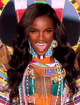 candiikismet: trynpronounceit:  deliciouslydemure:  Maria Borges, Leomie Anderson, Amilna