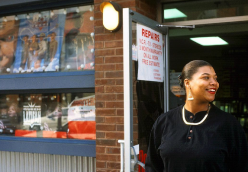 90shiphopraprnb: Queen Latifah | Jersey City, NJ - 1991 | photo by Chi Modu