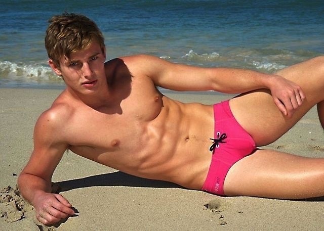 jrfiori:  (via tumblr_nk0s01WKQ31u7ot65o1_1280.jpg (JPEG Image, 640 × 457 pixels))