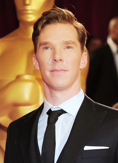 happilysherlocked:  benedictcumbvrbatch:  see, there’s Benedict Cumberbatch        then there’s beNediCT cUmbERbAtcH            Omg this is perfect