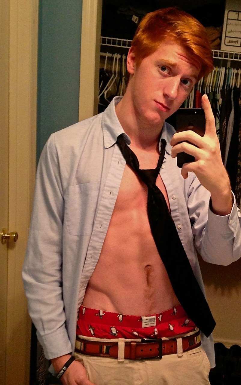 waistbandboy:  Ginger trail. Fucking sexy redhead!!!!!  Thanks for the submit! I