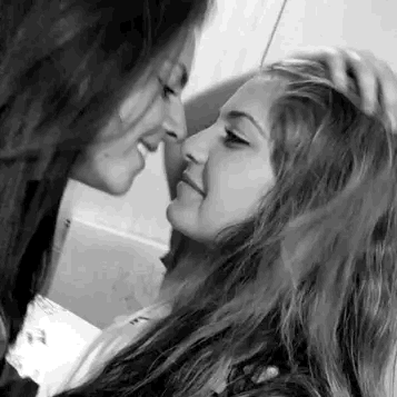 lesbianpetra:  Beautiful lesbians - Soft velvet - Girls in diapers - Peeing ladies@