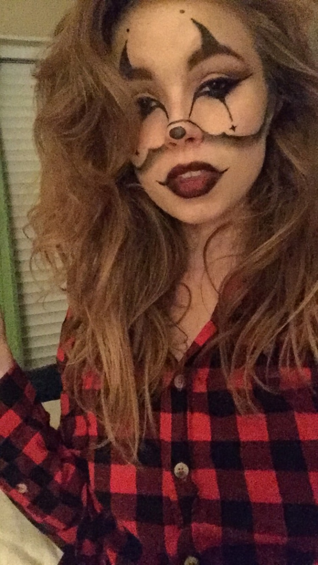 cheapwinedrunk:  simoner-boner:  cheapwinedrunk:  catch me this Halloween [they/them]
