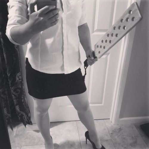 Bend over, it’s time you met my Spencer paddle www.instagram.com/p/B05eFM2nx7d/?igshid
