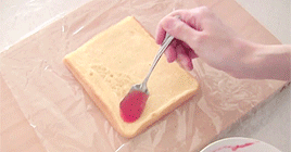 ryeou:  how to: 「no bake mini strawberry roll cake」 