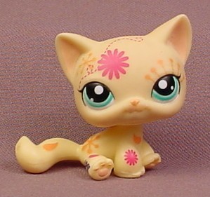 LPS #1231, Postcard Pet Shorthair, with nature tattoos and spring themes.* o *o x o* o *