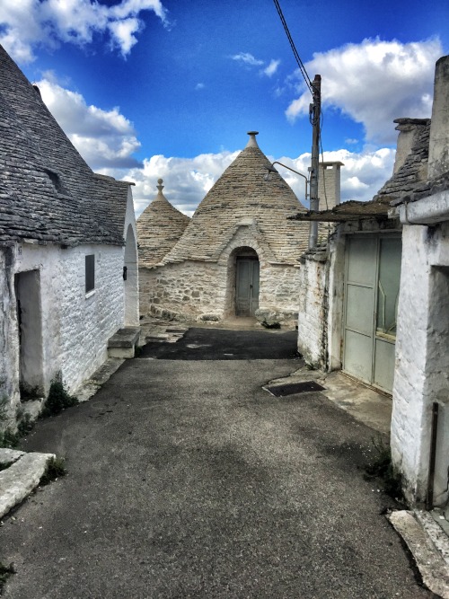 Alberobello - Italy (by annajewelsphotography) Instagram: annajewels