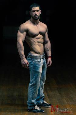 hyper-masculine:    Robert Blazevic Fitness trainer, Croatia► HYPER-MASCULINE ♂ ◄ [page]♂ ♂♦ Hyper-Masculine ARCHIVE ♦ [all pics]   