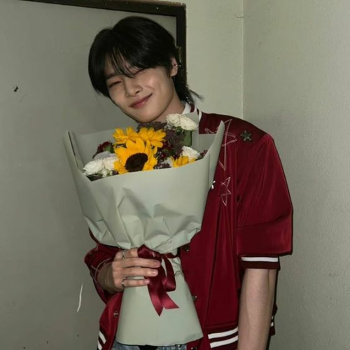- Alpha!yang Jeongin X Omega Fem!reader