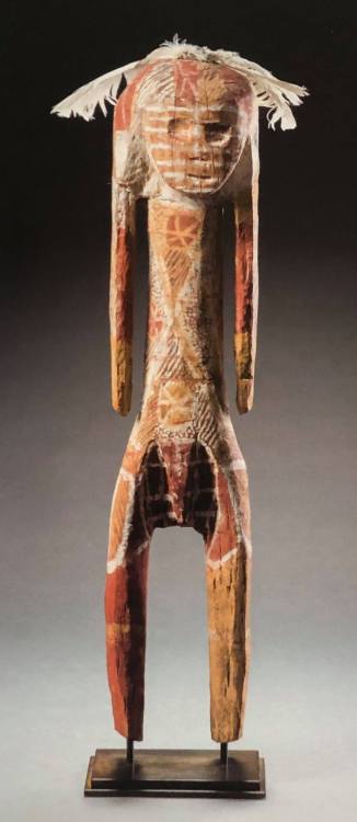 newguineatribalart:  Sculpture by Enraeld Djulabinyanna Munkara 