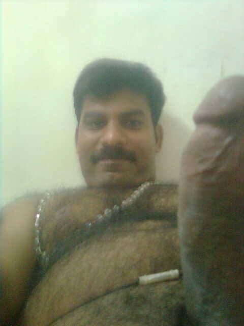 haurukoh:lundraja:  More south indian studs!!  Cute guys everywhere in India