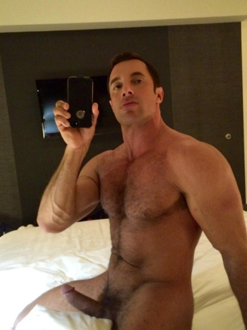 ilikeahandsomeface:  some more guys to fill that void i have